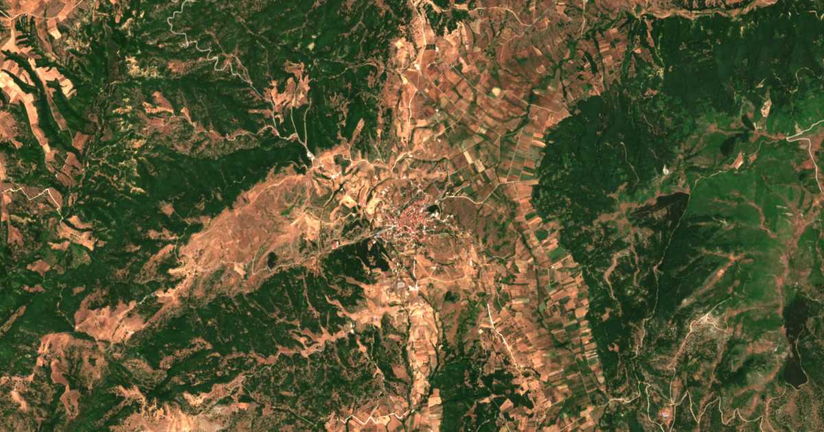 Satellitenkarte von Livaderón