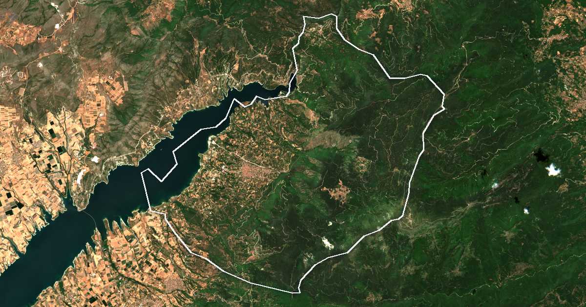 Satellitenbild mit eingezeichneter Grenze: Servia