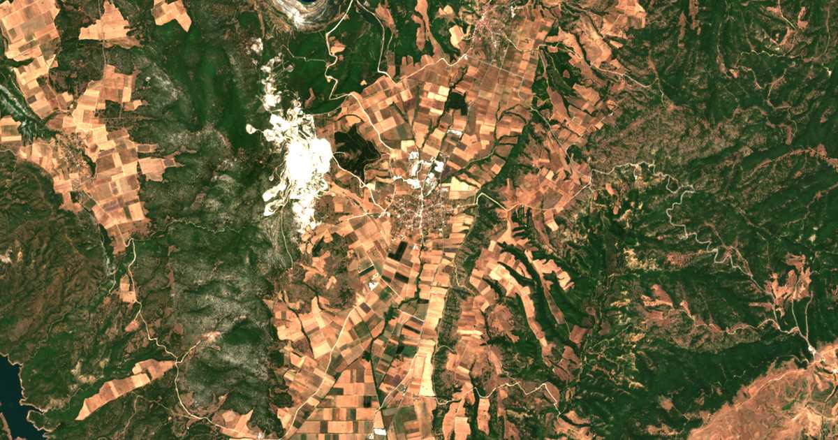 Satellitenkarte von Tranóvalton