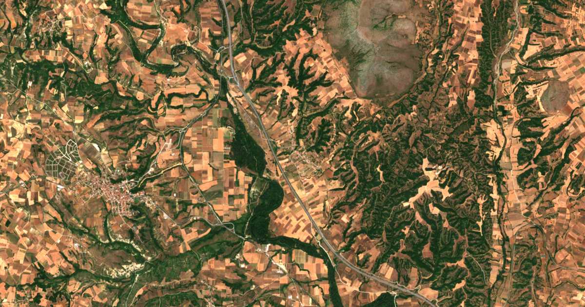 Satellitenkarte von Aliákmon